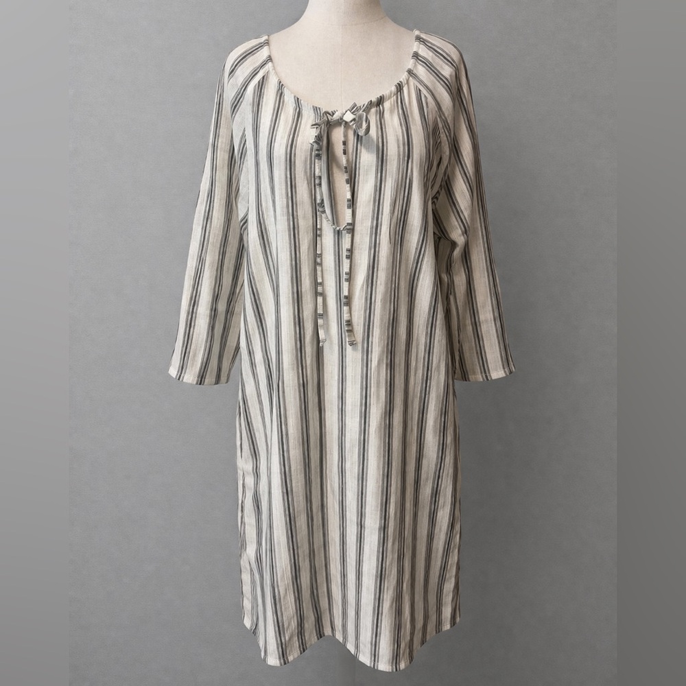 Yana K gray striped Sawyer tunic. 5/25